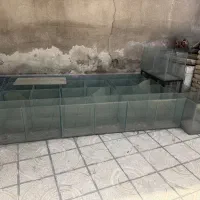 ویترین شیشه ای