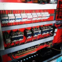 برقکار،، تکنسین برق قدرت وبرق ساختمان