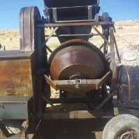 بتن ریزی با دستگاه خلاطه