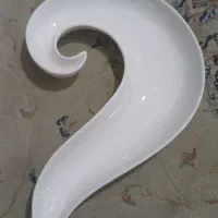 تعدادی ظروف درحد شاید یه بار یا دو بار استفاده شده