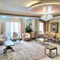 دروس قلهک/۱۱۰مترفول۲خواب‌/طبقه۴لابی۶ساله۲بَرنور