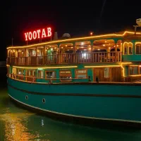 موسیقی زنده کشتی تفریحی شبانه