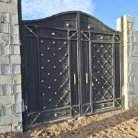 ۳۰۰متر زمین دوردیوار با امتیازات کامل زاک ماریان