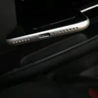 و 12 mini 128 Se 2022 iphone|موبایل|اصفهان, باغ دریاچه|دیوار