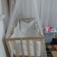 گهواره و تخت کنار مادر|تخت و سرویس خواب|مرودشت, فاز دوم شهرک فرهنگیان|دیوار