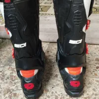 پوتین کراسی در حد نو|کیف، کفش، کمربند|رامسر, |دیوار