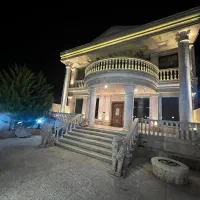 لوکس و شیک امشب خالی