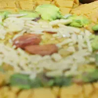 ادمین و فروشنده خانم حرفه ای سوهان و گز