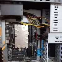 سیستم حرفه ای ( کیس و مانیتور)