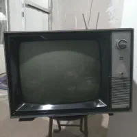 تلویزیون عتیقه|کلکسیون اشیاء عتیقه|تویسرکان, |دیوار