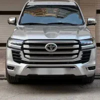 لندکروز 2009 نقره ای فیس لیفت 2023