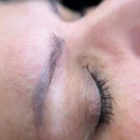 شید لب بن مژه خط چشم شید چشم میکروبلیدینگ ابرو