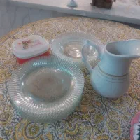 تعدادی ظروف