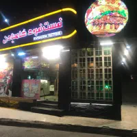 کارگر ساندویچی