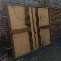 در حیاط