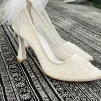 کفش،دسته گل،لباس عروس