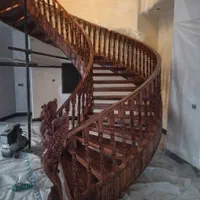 کلبه سوییسی .پله چوبی.