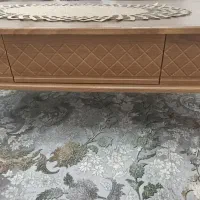 عسلی،  جلو مبلی