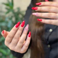 کاشت و ترمیم ناخن با تخفیف ویژه