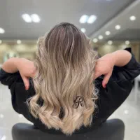 آموزش رنگ و لایت مو بصورت حرفه ای