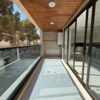 تکواحدی-خلوت-در-مرکز-شهر-نظامی