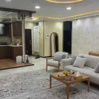اپارتمان سه خوابه طبقه سوم