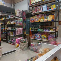 فروشنده خانم نیمه وقت و تمام وقت