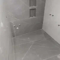 با سلام نیازمند  شاگرد کاشیکار و کارگر حمل مصالح|استخدام معماری، عمران و ساختمانی|ملایر, |دیوار