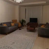 به یک خانوم جهت نظافت