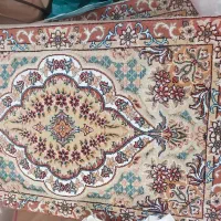 پشتی طرح برجسته