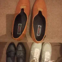 ۳ جفت کفش نو به فروش میرسد