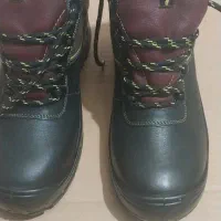 کفش کار شماره ۴۲|کیف، کفش، کمربند|اصفهان, شهرک امام خمینی|دیوار