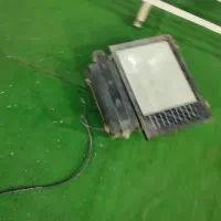 قفس و پرژکتور کاشی. بر مخزن باذ|مصالح و تجهیزات ساختمان|اهواز, سپیدار|دیوار