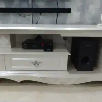 میز تلویزیون سفید