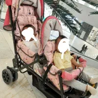 کالسکه دوقلو