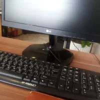 کافی نت آنلاین و طراحی سایت و تدریس خصوصی انگلیسی