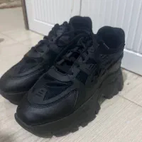 کتونی لژ دار مشکی دخترونه|کفش و لباس بچه|قزوین, |دیوار