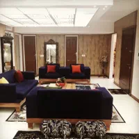 مبل ۷ نفره  سه نفرش فقط باید تعمیر بشه