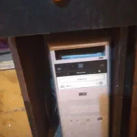 کامپیوتر و میز کامیپوتر