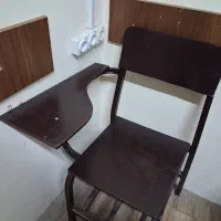 صندلی دانش اموز