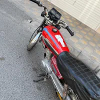 موتور سیکلت هندا ۱۲۵ سالم و تمیز مدارک تکمیل مدل۸۶|موتورسیکلت|قم, زنبیل آباد|دیوار