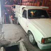 پیکان وانت تمیز و در حد فروشی ب علت نداشتن مکان و