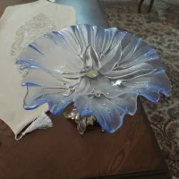 ود عدد ظرف پایه دار