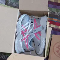 تعدادی کفش اسپورت وصندل زنانه|کیف، کفش، کمربند|بانه, |دیوار