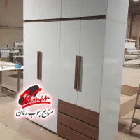کمد دیواری آماده ۳ کشو مدل لیا ک ۱۷۹