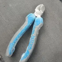 برقکار سیم کش سیم‌کشی برقکاری اتصالی لاینر