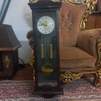 ساعت دیواری شیک و تمیز