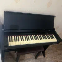 پیانو دیجیتال ۵ اکتاو برگمولر BM140