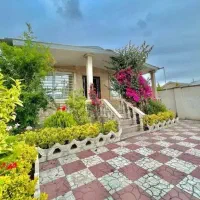 ویلا ۲۰۰ متری/ دیوار بلند/ سند/ تخفیف فروشنده