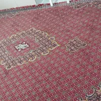 یک عدد فرش ۱۲ متری و گلیم فرش ۶ متری